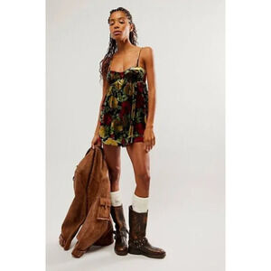 Free People LUNA Velvet Floral Romper Playsuit Babydoll in Pop Red S NWOT $148